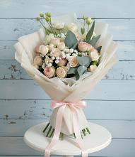 Букет цветов из:  Розы и Лизиантусы в Глушково