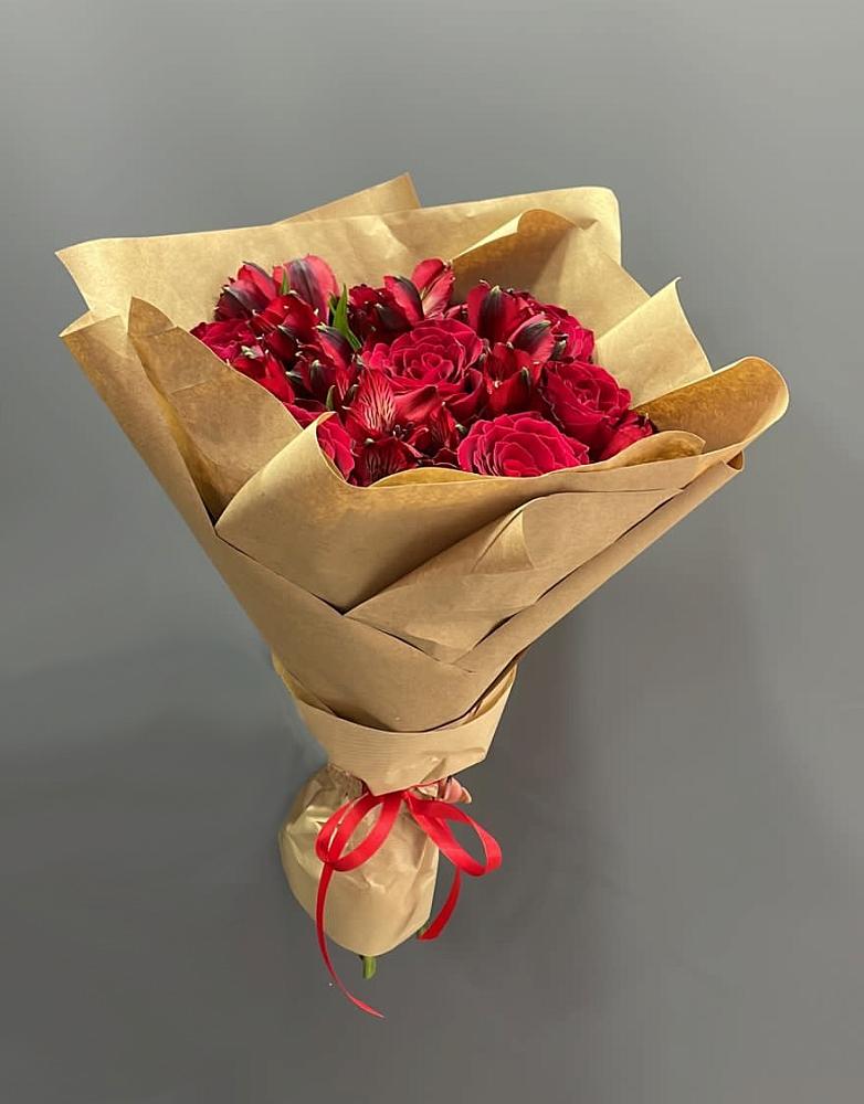 Букет цветов из: Альстромерии и Розы в Глушково