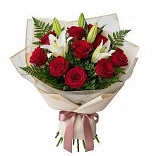 Букет цветов из:  Лилии и Розы в Глушково