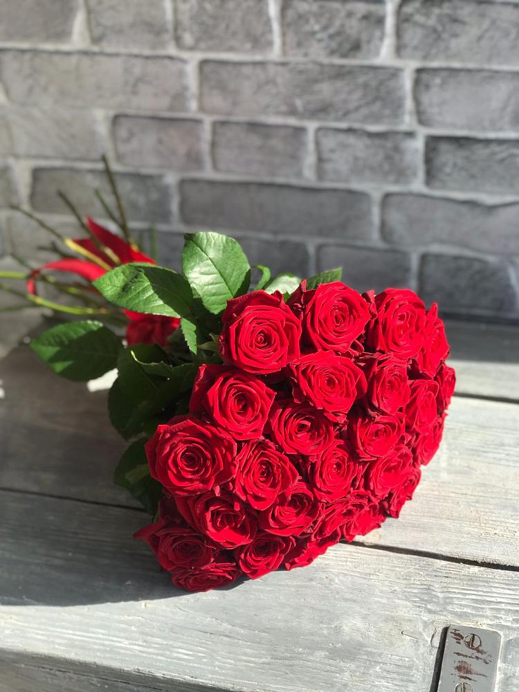 Букет Красные розы Фридом в Глушково