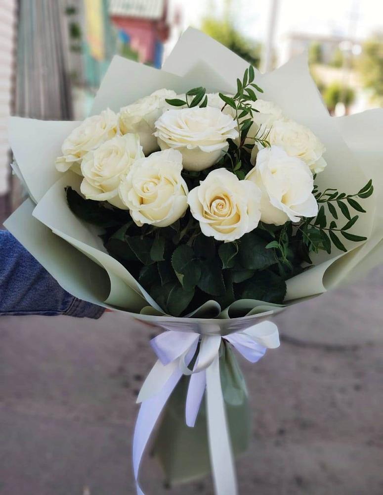 Букет Белые розы Проуд в Глушково