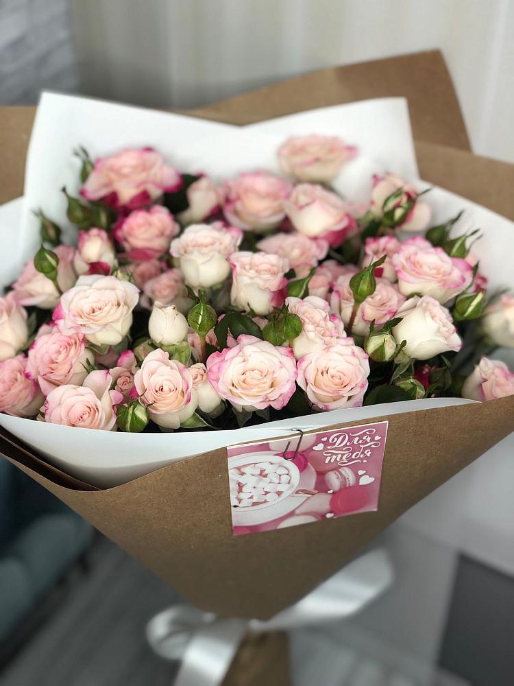 Букет цветов из: Розы в Глушково