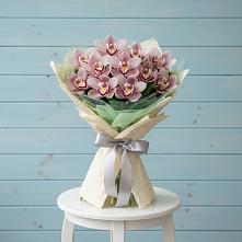 Букет цветов из:  Орхидеи и Розы #REPLACE_PRED# Глушково