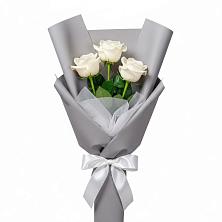 Букет 3 белые розы в Глушково