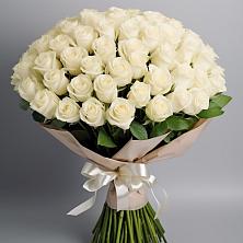 Букет 101 беля роза Белоснежка в Глушково