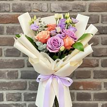 Букет цветов из:  Лизиантусы и Розы #REPLACE_PRED# Глушково