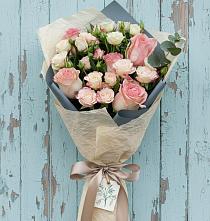 Букет цветов из:  Розы в Глушково