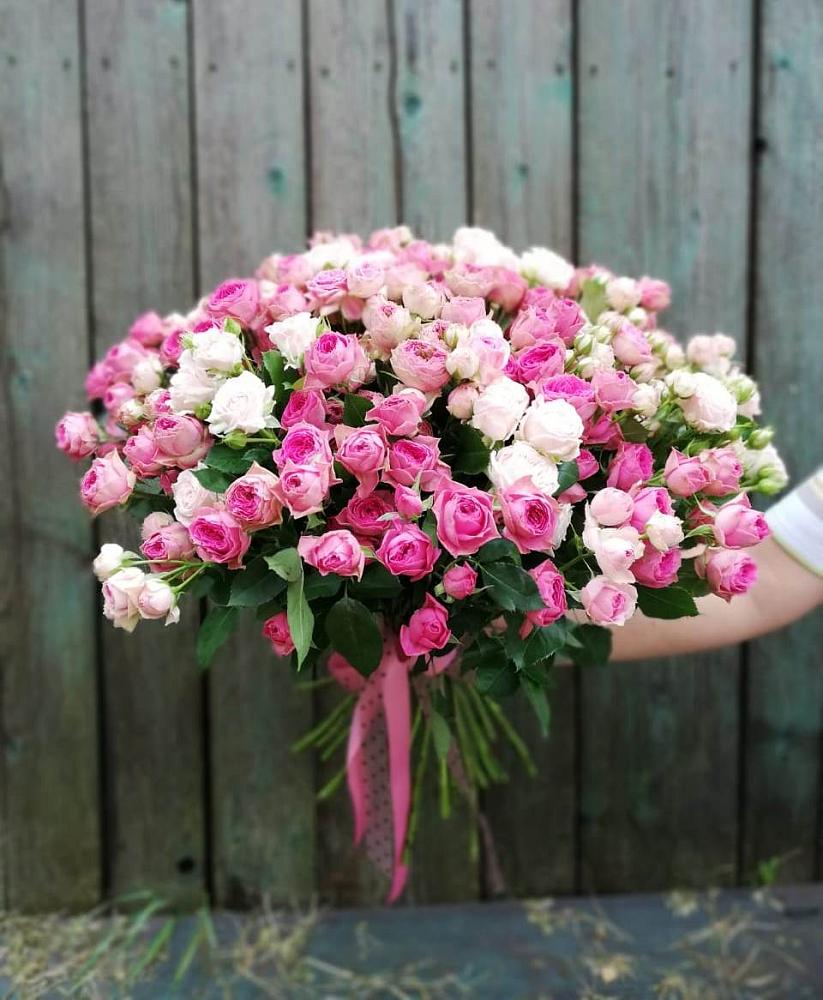 Букет Розовые кустовые розы Натали и Лав Лидия в Глушково