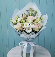 Букет цветов из:  Розы и Лизиантусы в Глушково