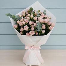Букет цветов из:  Розы в Глушково