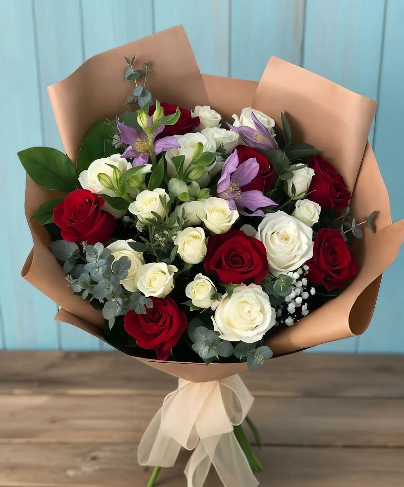 Букет цветов из: Розы и Альстромерии в Глушково